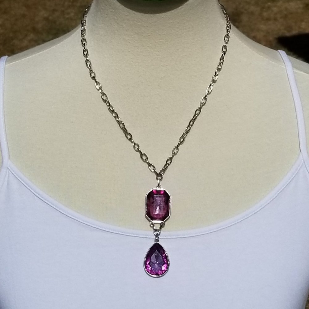 Silver Chain Necklace w/Amethyst Color Pendant
